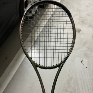 블레이드 v8 100빵 300g 2그립 테니스라켓