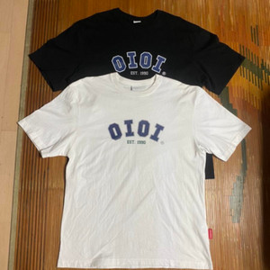 OIOI 오아이오아이 흰검 1+1 반팔 티셔츠 판매