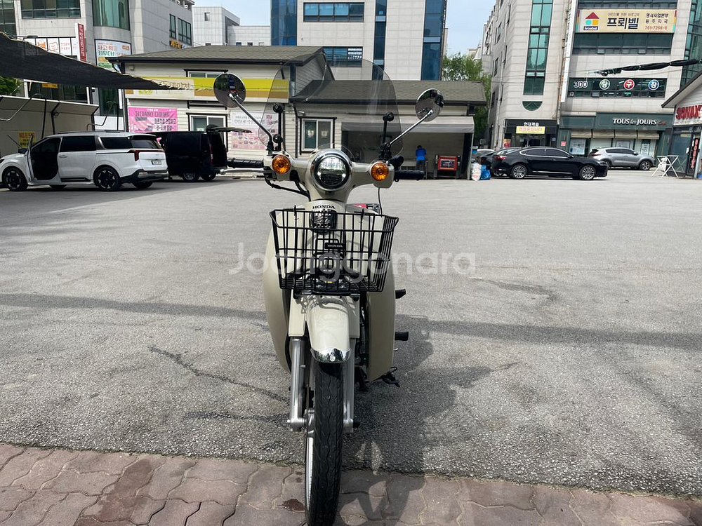 슈퍼커브 21년식 2,1xx km 팝니당--0