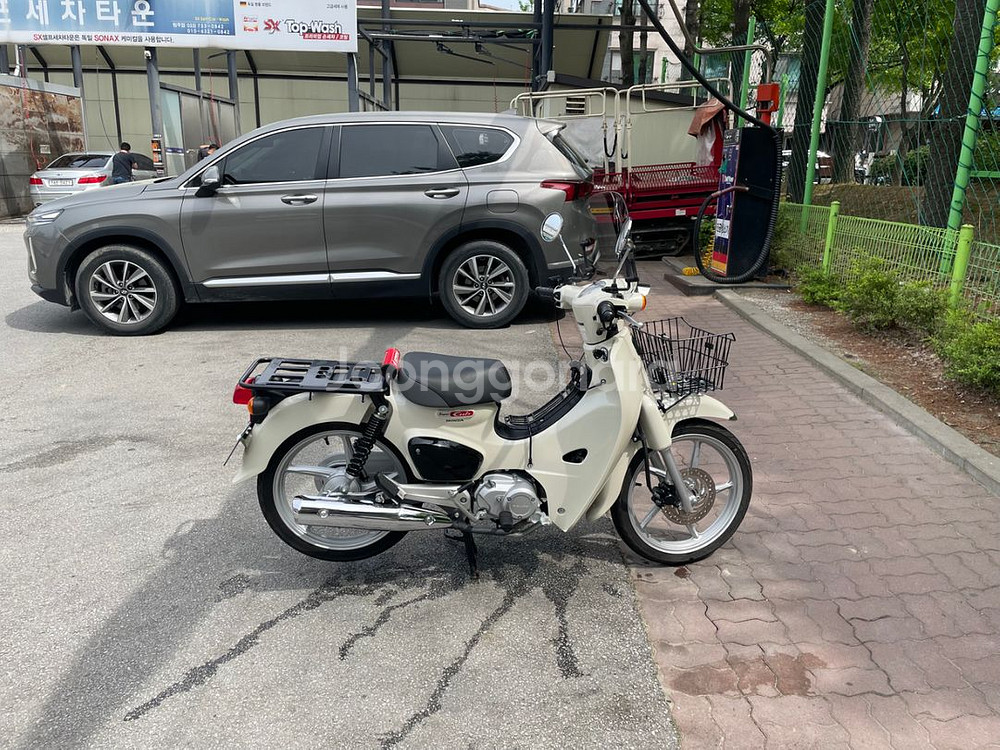 슈퍼커브 21년식 2,1xx km 팝니당--1