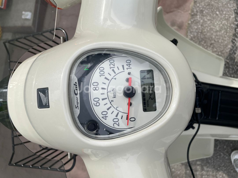 슈퍼커브 21년식 2,1xx km 팝니당--4