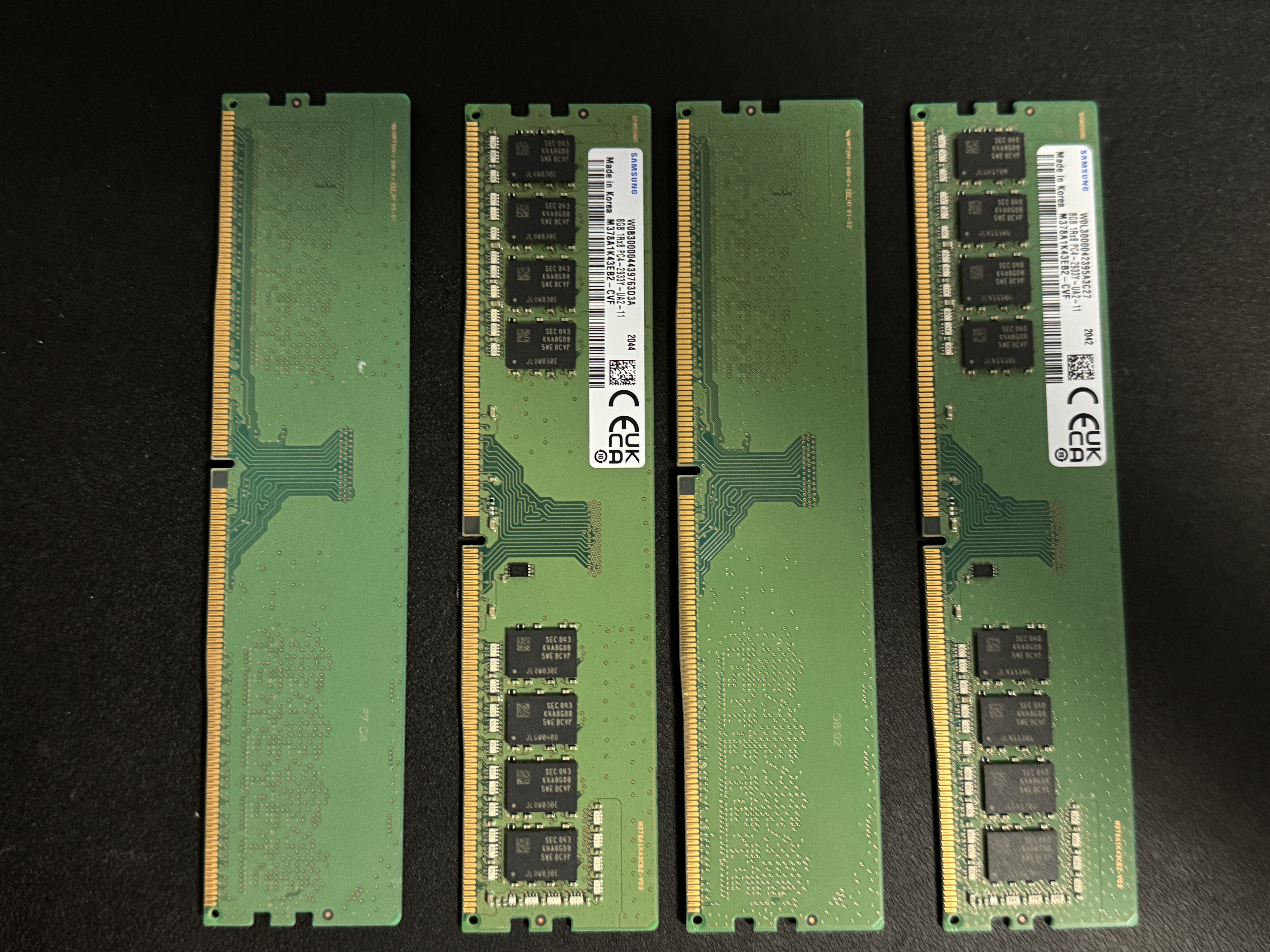 삼성전자 DDR4-2933Y 8GB (4개보유중)