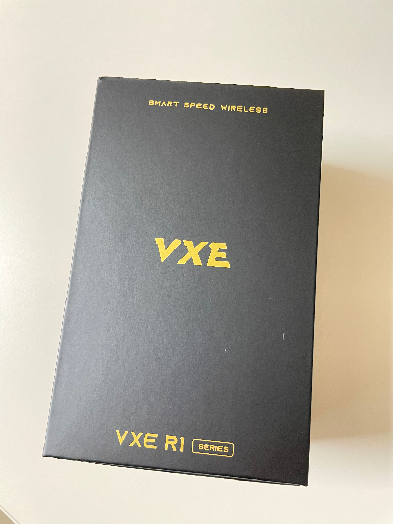 VXE R1 PRO MAX 마우스 화이트 팝니다