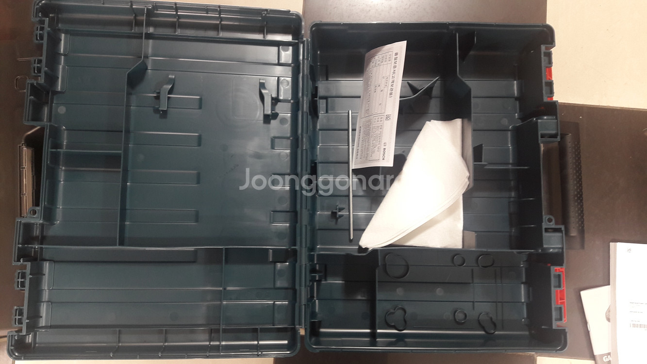 디월트,보쉬 공구케이스 판매합니다--8