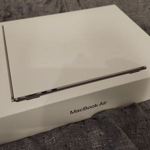 맥북에어 13인치 M3 새제품 미개봉 스페이스그레이
