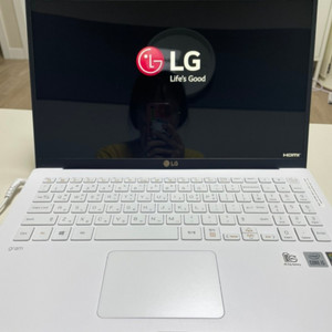 LG 15Z90N 부품용 구해봅니다.