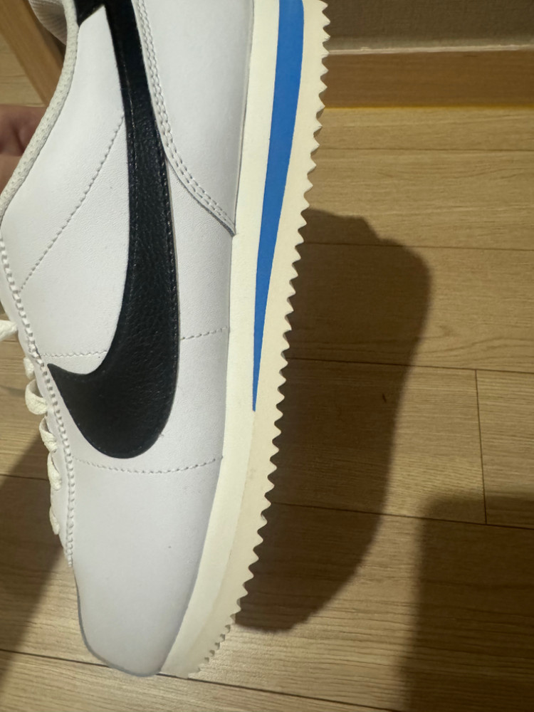 나이키 코르테즈 255 새상품 팝니다 이미지