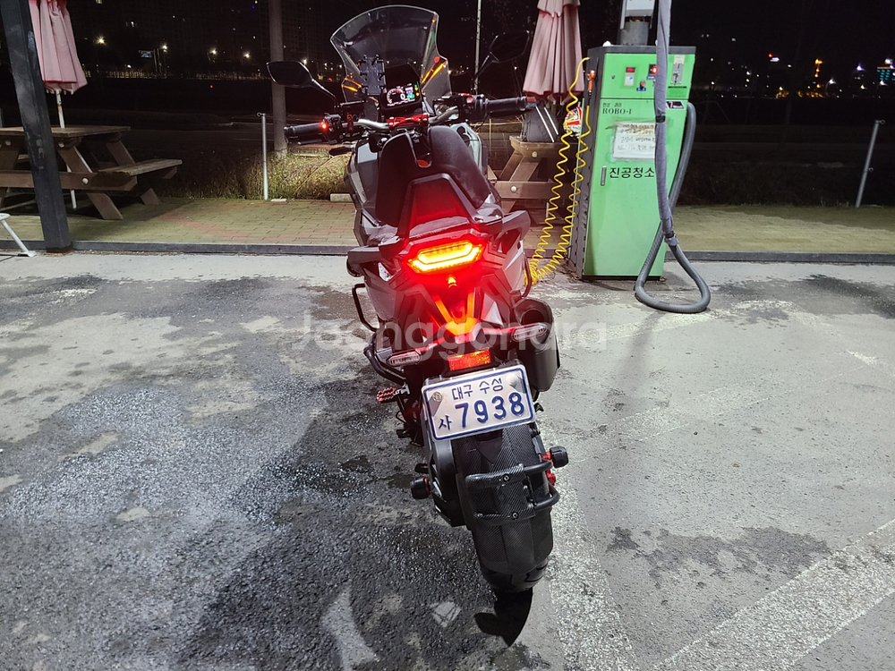 23년식 xadv750 팝니다--3