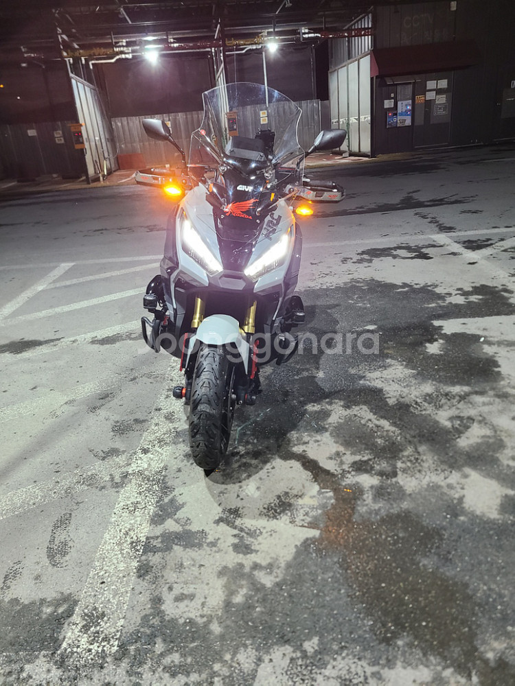 23년식 xadv750 팝니다--1