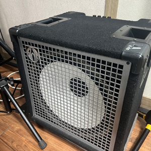 SWR 베이스앰프 LA-15 100W