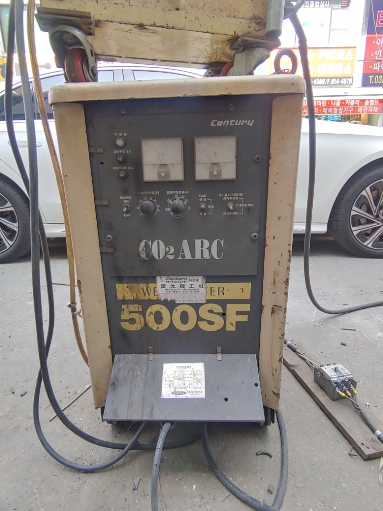CO2 용접기 500A (SCR TYPE)