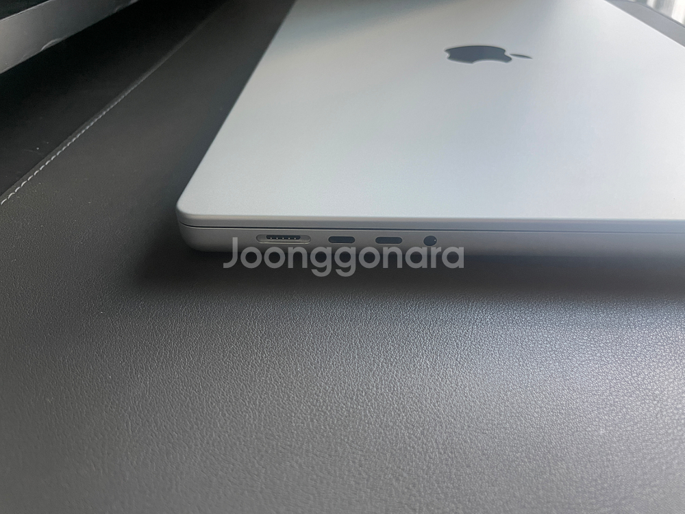 맥북프로 M1 16인치 512gb--3