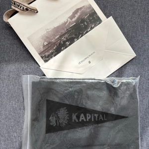 Kapital) 캐피탈 페넌트 티셔츠 (4플래그)