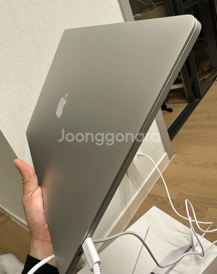 맥북 프로 15인치 터치바 2019년형--2