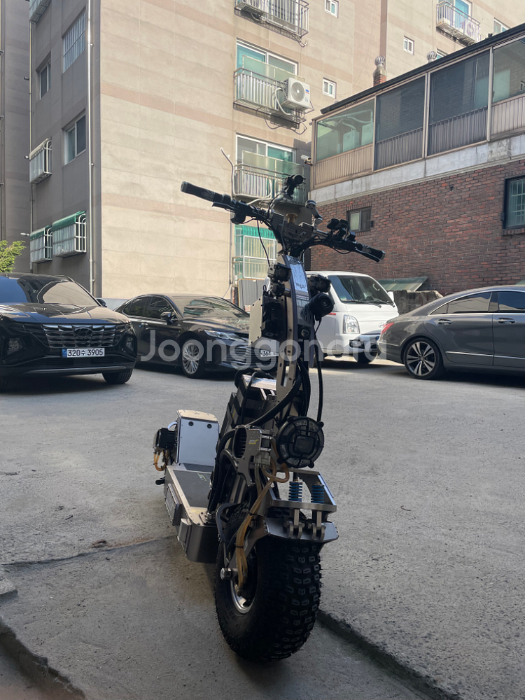 위패드 다크나이트 스탠딩 판매합니다.--4