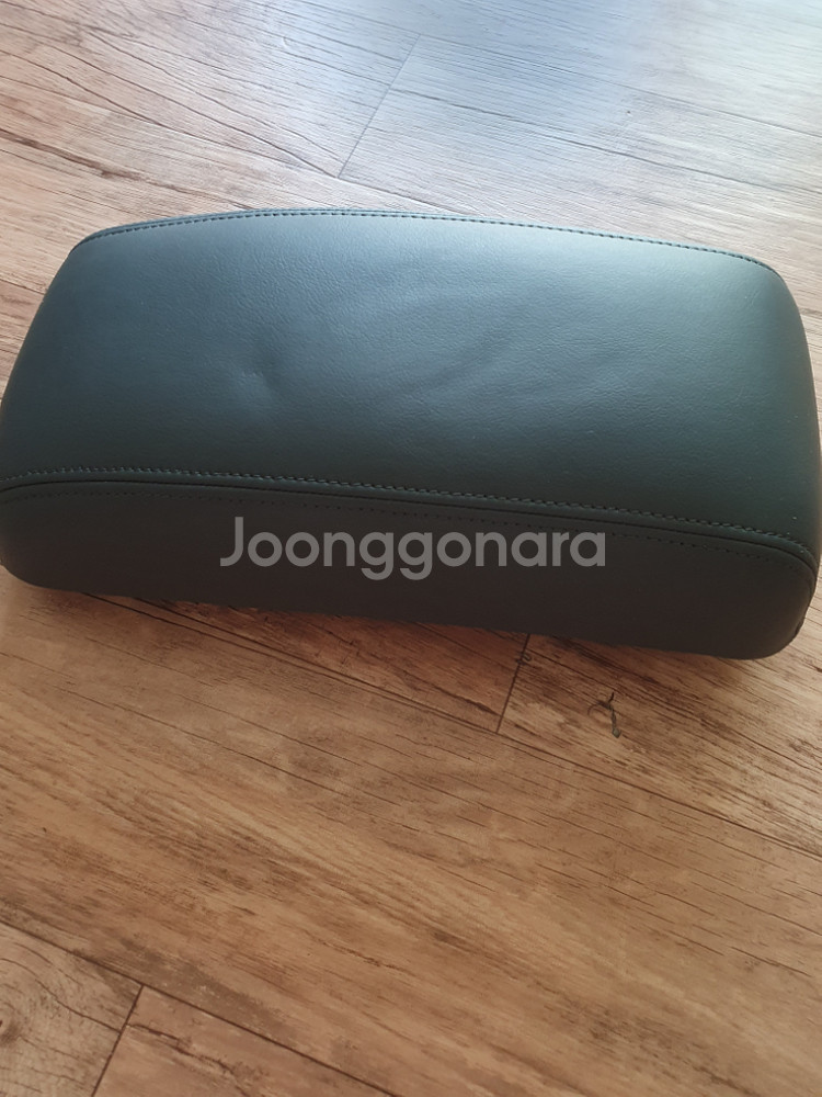 sm520콘솔팔걸이 판매합니다.새제품--1