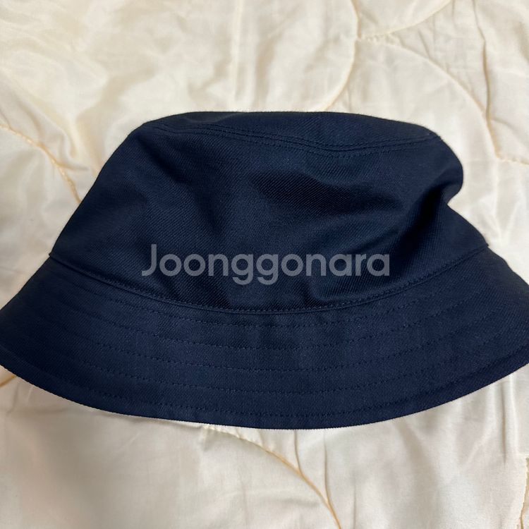 유니클로 버킷햇 자외선차단 모자 블랙--1