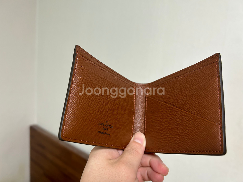 *짝퉁* 루이비통 모노그램 남성 반지갑 *짝퉁*--0