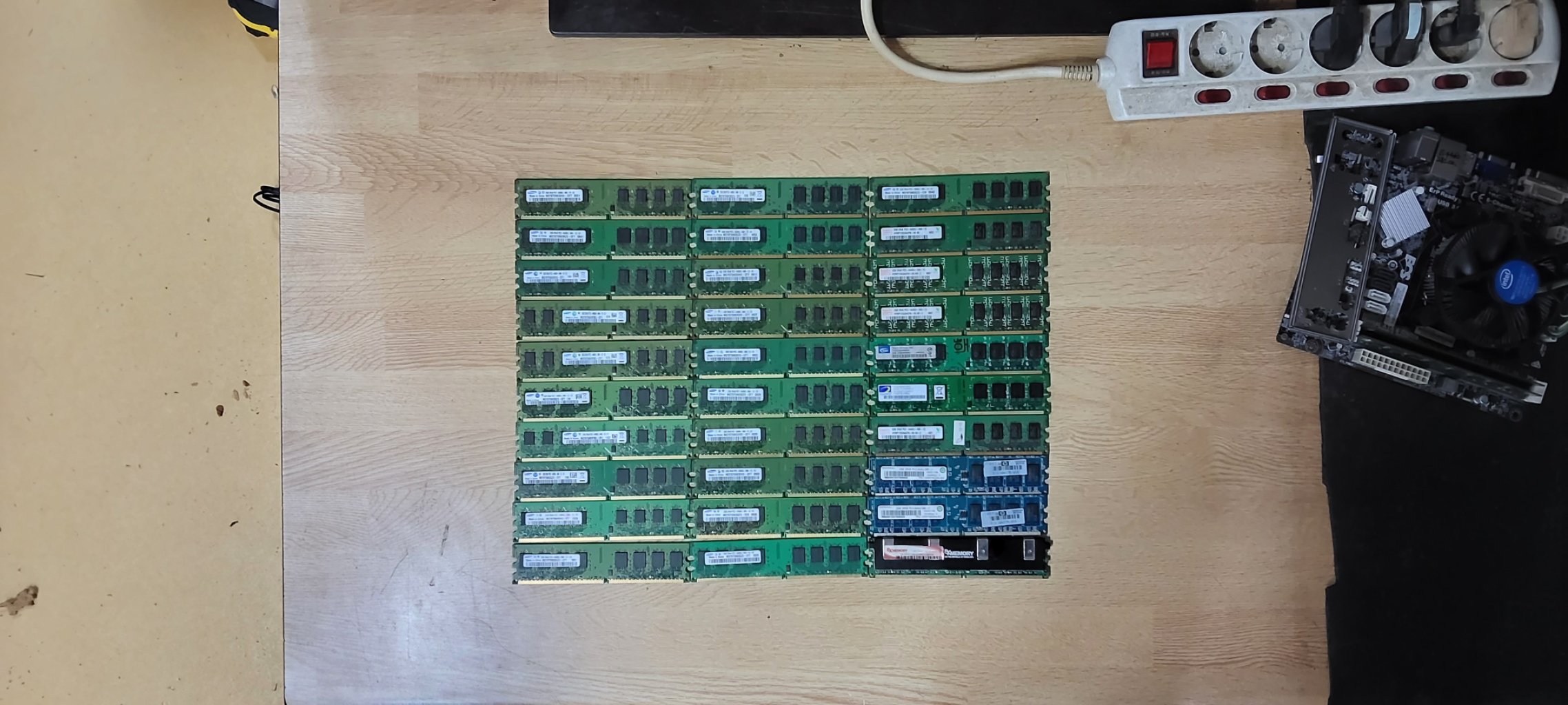 2 컴퓨터 램 DDR2 2GB 30개 일괄판매 메인보드