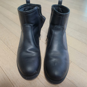 다이네즈 고어텍스 가죽부츠 42 팝니다