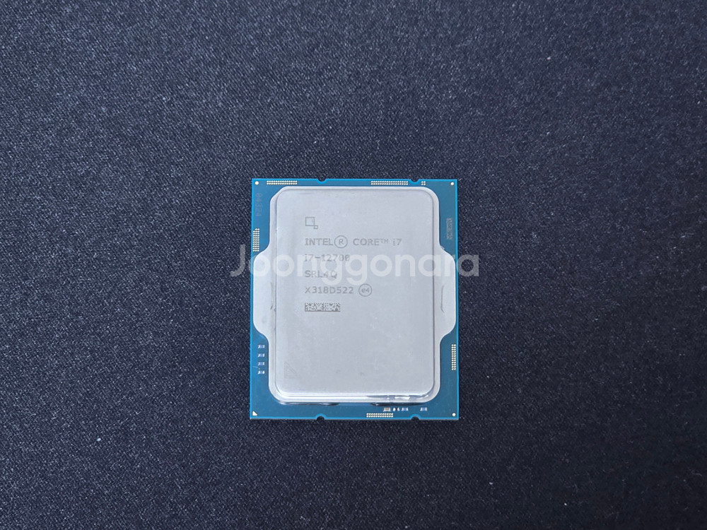 i7-12700--0