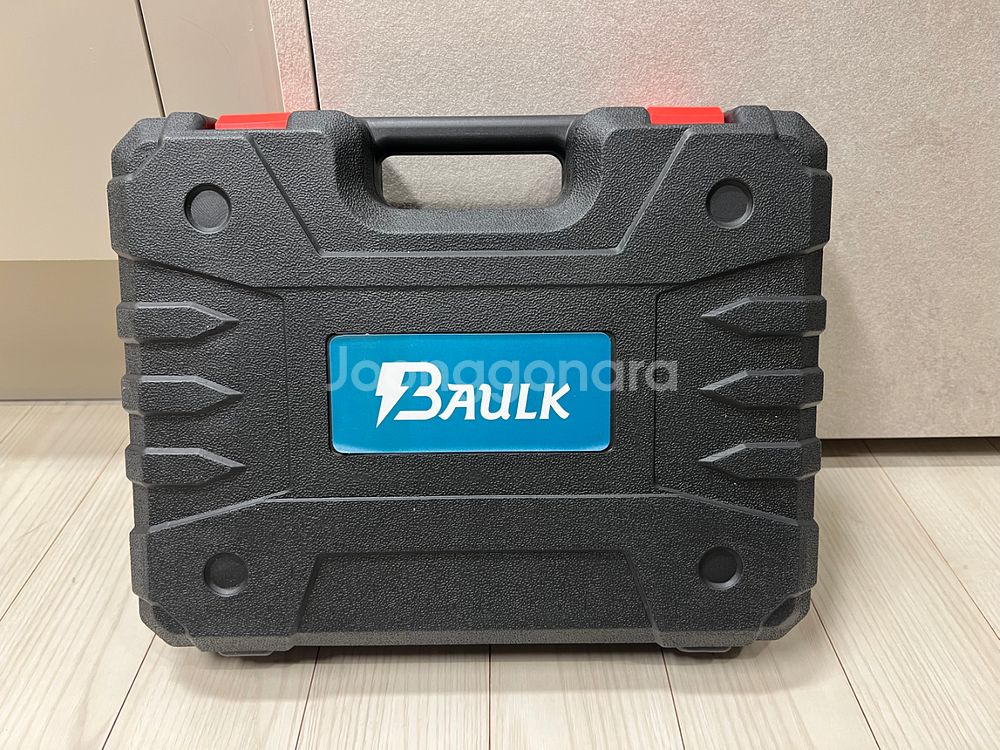 새상품 무선 전기톱 컷쏘 24v 리튬밧데리2개 직소기--2