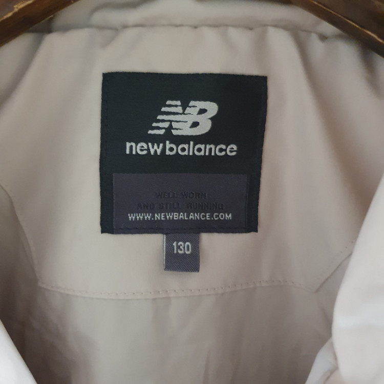 (사용감없음) 뉴발란스 바람막이 130--2