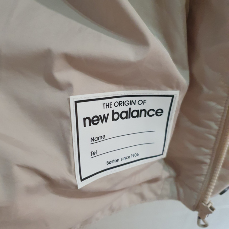 (사용감없음) 뉴발란스 바람막이 130--8