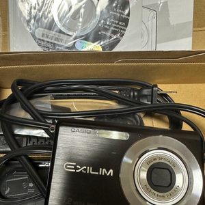 카시오 엑슬림 EX-Z70 7.2MP 새상품