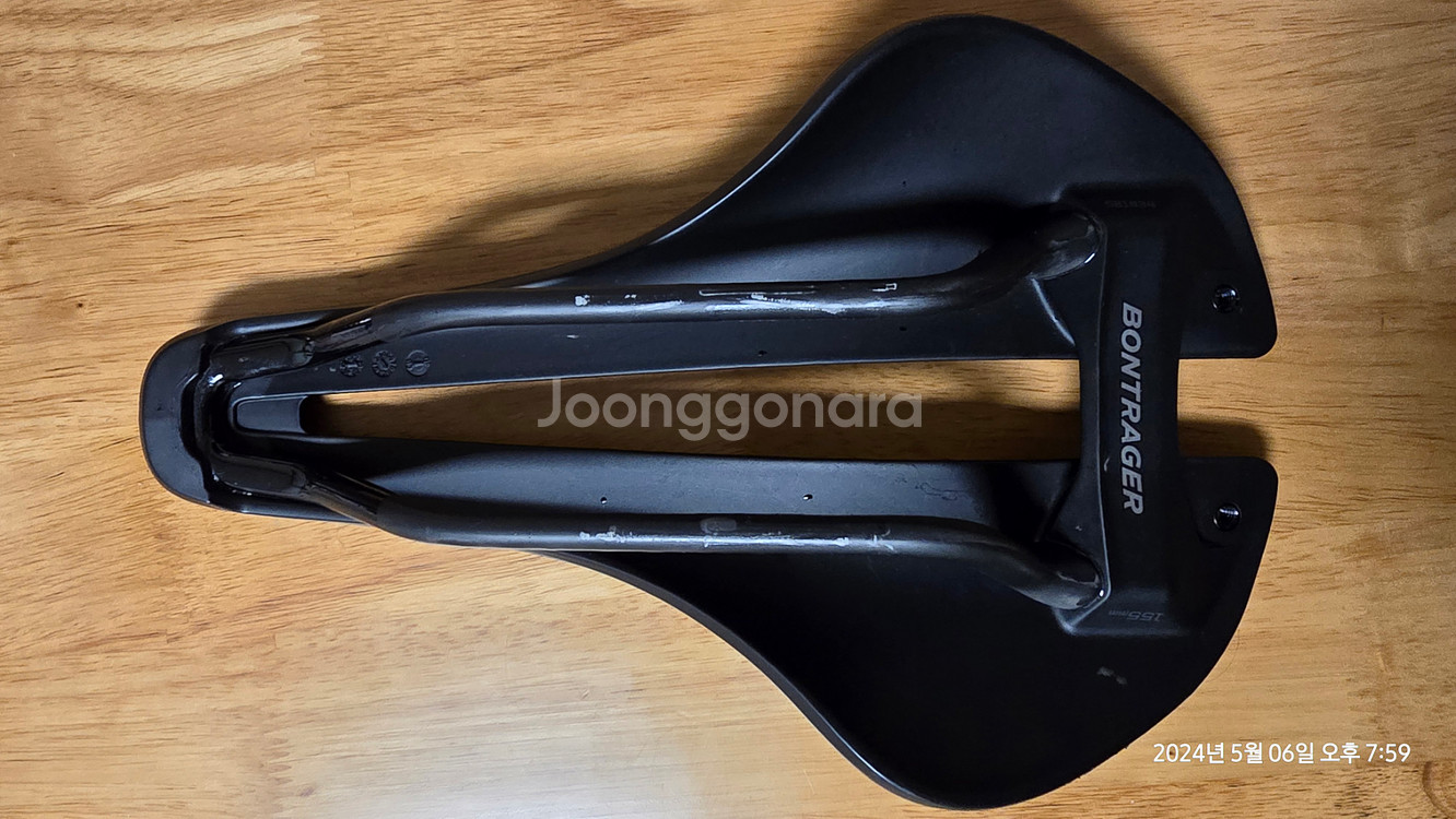 본트래거 에올루스 프로 카본 안장(155mm)--1