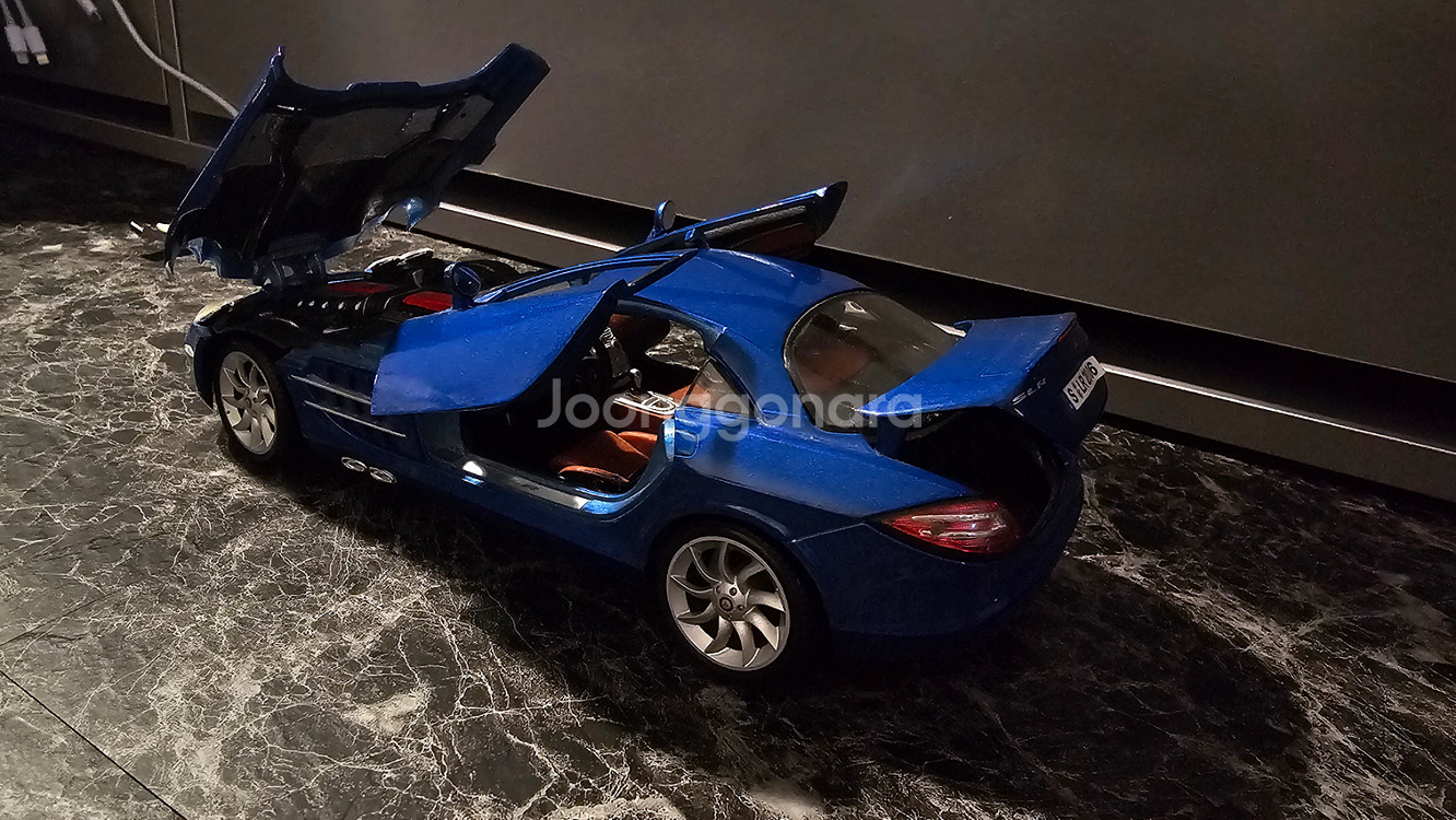 벤츠 SLR 멕라렌 1:18 다이캐스트 판매--2