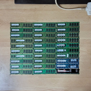컴퓨터 램 DDR2 2GB 30개 일괄판매 메인보드