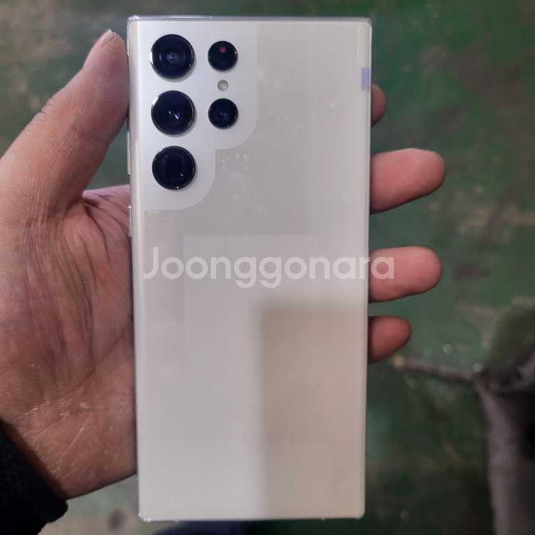 갤럭시s22울트라 512gb 화이트 자급제 팝니다.--1