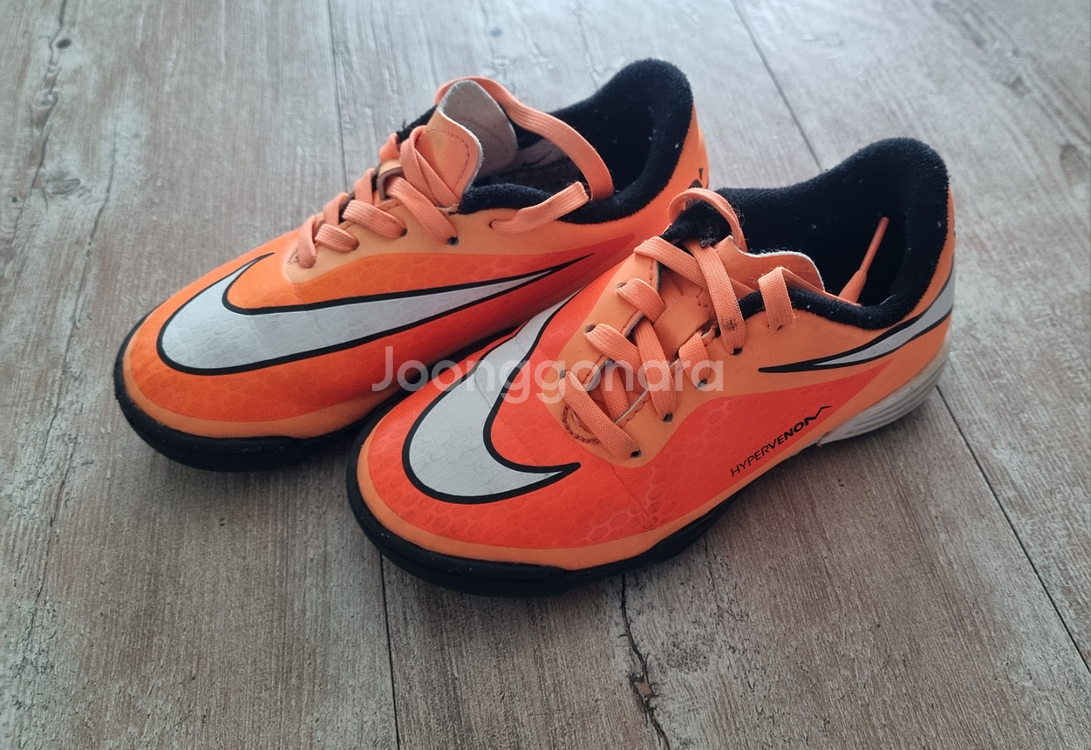 축구 나이키 운동화 175--0