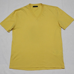 프라다 정품 남성 100 105 반팔 브이넥 티셔츠