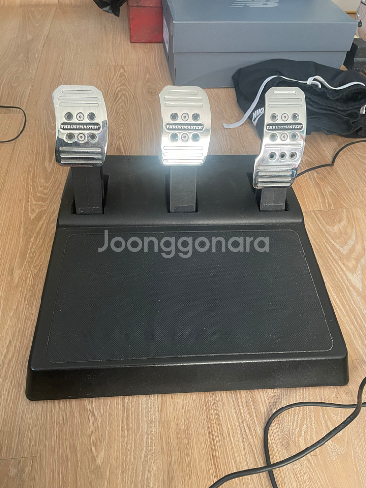 트러스트마스터 TMX PRO 레이싱 휠 판매합니다--2