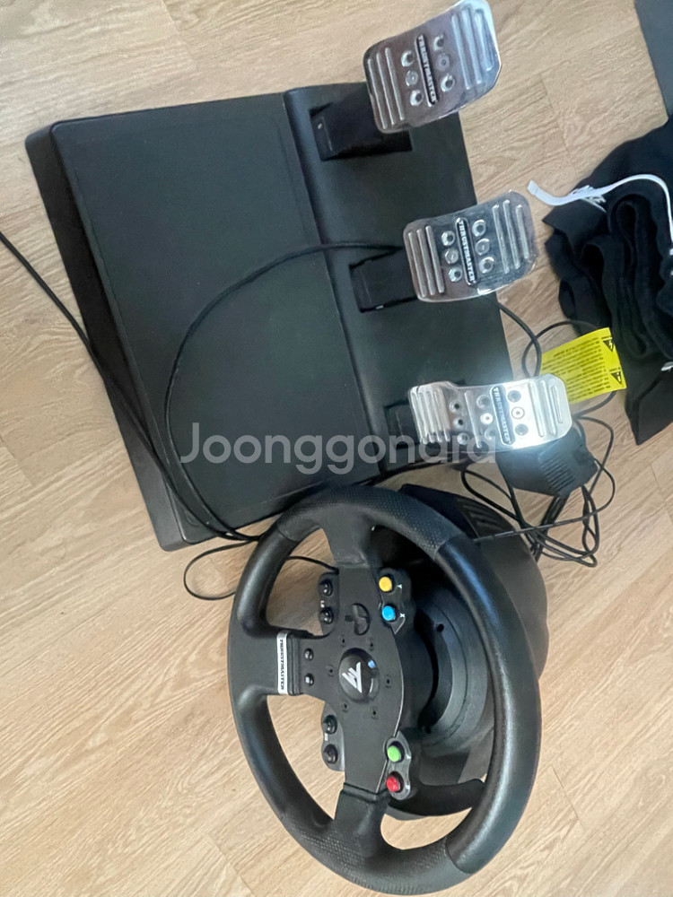 트러스트마스터 TMX PRO 레이싱 휠 판매합니다--3