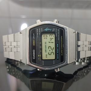 카시오 80년대 빈티지 디지털시계 W250