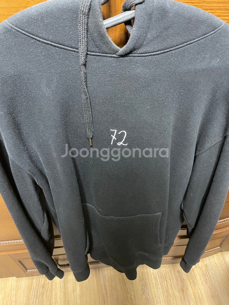 꼼파뇨 레터링 타투 후드 기모 블랙 M--3