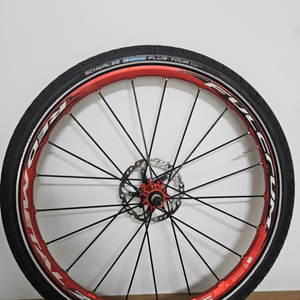 펄크럼 레드메탈제로 xrp 휠셋 팝니다ㅣ ( 26인치)