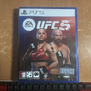 PS5 UFC5 판매합니다.