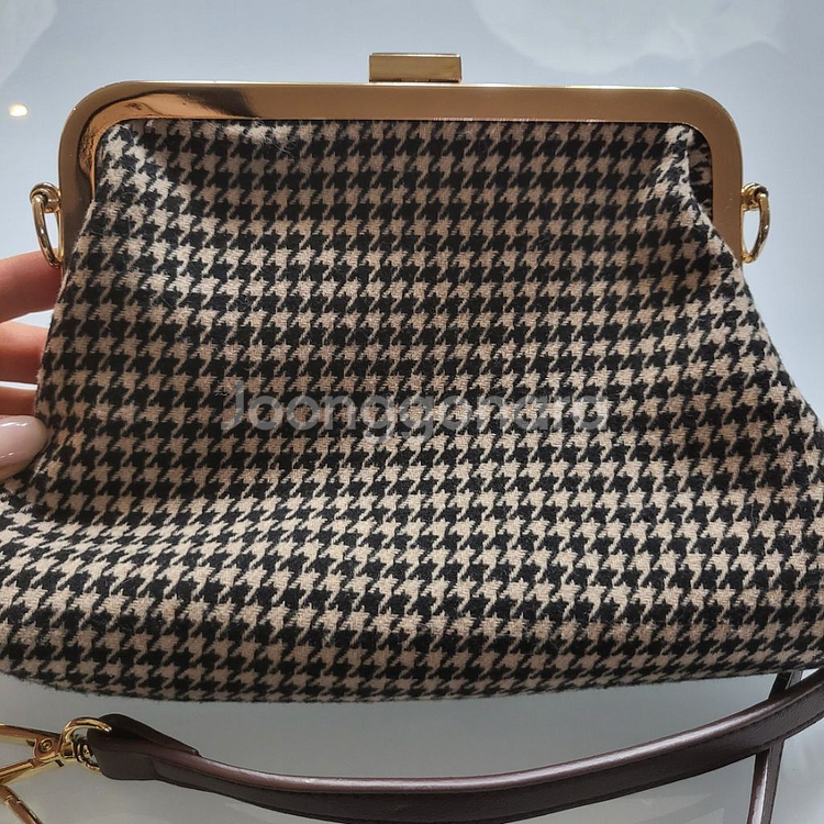 미쏘 똑딱이 가방 3종 모두 1만5천원 택포--5