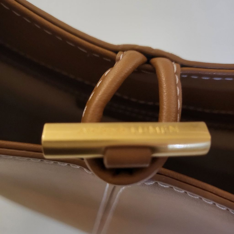 아뜰리에 드 루멘 호보백(1번 착용 새것)--1