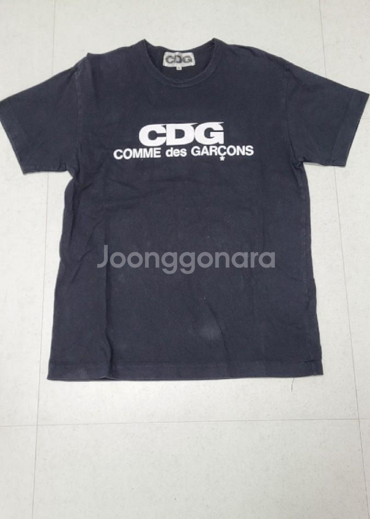 CDG(꼼데가르송) 반팔티--1
