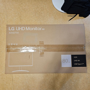 LG 4K 144Hz 32인치 평면 모니터
