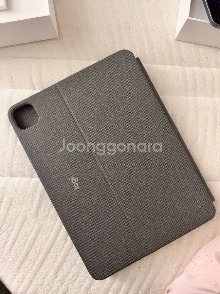 로지텍 콤보터치 11인치--1