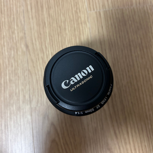 캐논 EF50mm f1.4 렌즈 팝니다