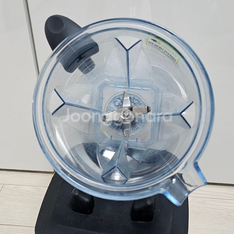 심각하게 힘좋은 멀티블렌더 믹서기 (바이마르)--1