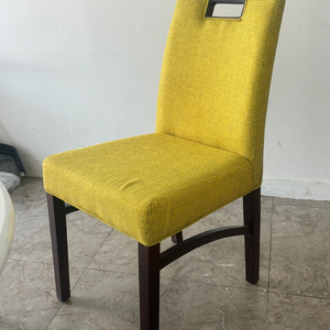 [새 제품] 노란색의자 4개 판매합니다.
