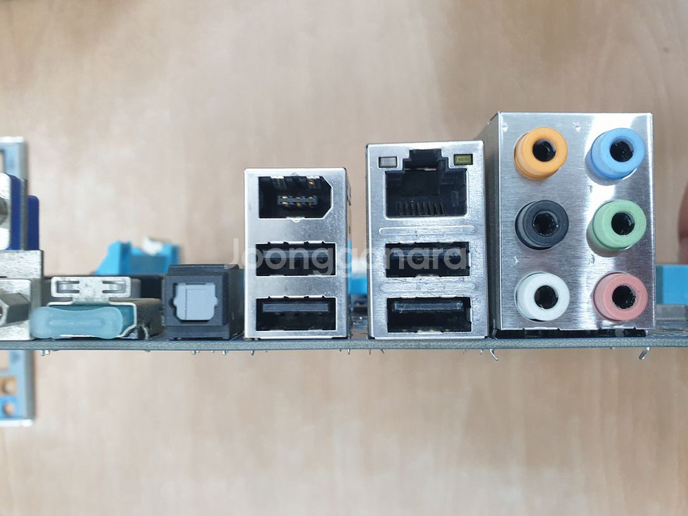기가바이트 GA-MA785GT-UD3H 메인보드--2